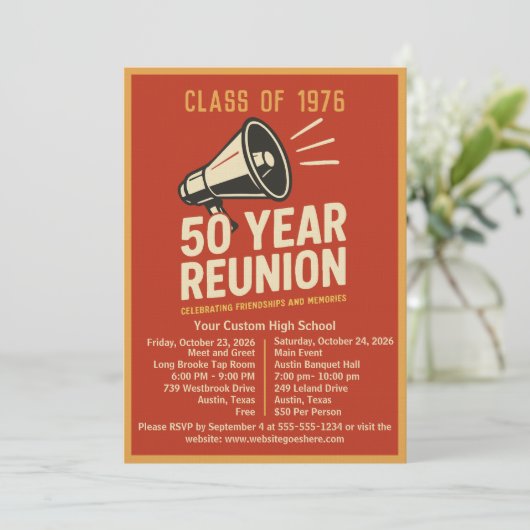 Bold Retro Megaphone 50 Year High School Reunion 招待状 (スタンド正面)
