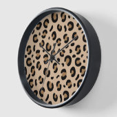 Bold Tiger Stripe Pattern – Animal Print Design 壁時計 (傾斜)