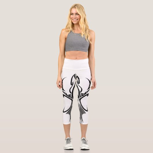 Bold Tribal Pattern Black Ink Graphic カプリレギンス (正面)