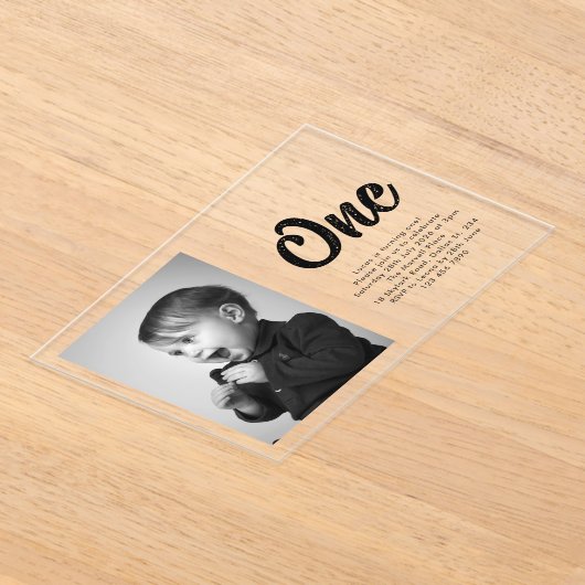 Bold Typography First Birthday Photo アクリル招待状 (レイダウン)