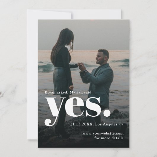 Bold Typography She Said Yes Engagement Party  招待状 (正面)