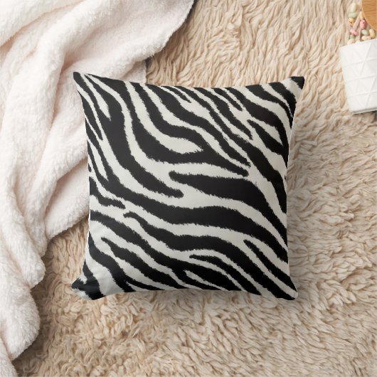 Bold Zebra Stripes Pillow クッション (ブランケット)