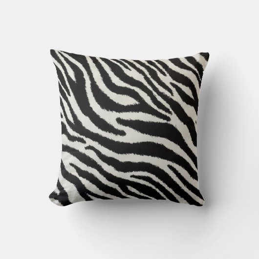 Bold Zebra Stripes Pillow クッション (正面)