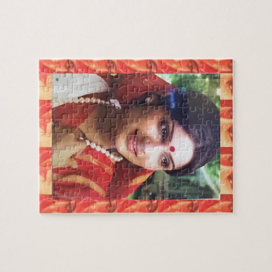 Bollywoodの花型女性歌手の女優のインドの美しいの映画館の女の子 ジグソーパズル (横)