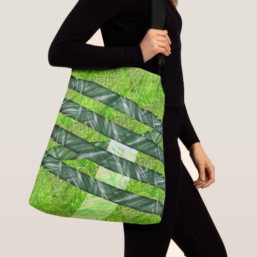 Bolsa verde amrelado com riscos e trasos 'bambu' クロスボディバッグ (クローズアップ)
