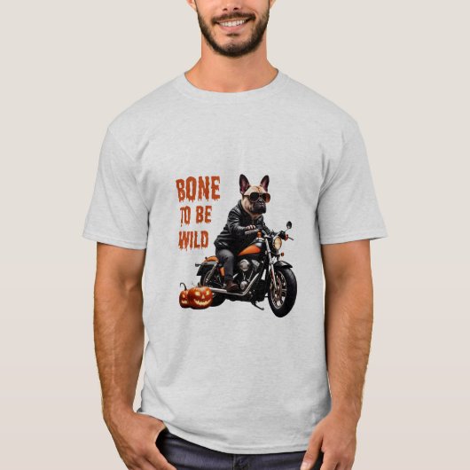 Bone to Be Wild – バイクに乗ったパグ | おもしろい  Tシャツ (正面)