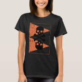 Bones and Skulls Pirate  3 Tシャツ (正面)