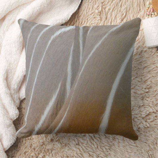 Bongo Antelope Skin Pattern Throw Pillow クッション (ブランケット)