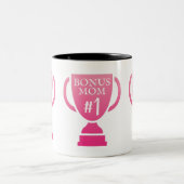 Bonus Mom #1 Trophy Mother's Day ツートーンマグカップ (中央)