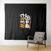 BooクルーがTシャツをオーバーサイズした タペストリー (インサイチュ(横))