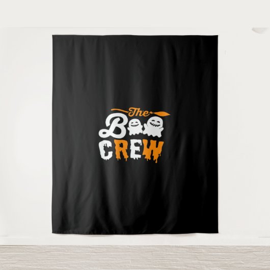 BooクルーがTシャツをオーバーサイズした タペストリー (正面)