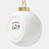 BOOクルーナースエッセンシャルTシャツ セラミックボールオーナメント (右)