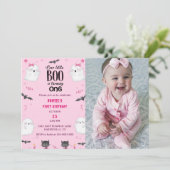 Boo最初の誕生日私たちの小さなBooは1を回している 招待状 (スタンド正面)