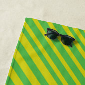 Boo-Bear Hello Hello Hello From Jellystone ビーチタオル (インサイチュ)