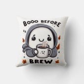 Boo Before Brew Funny Ghost Cute Halloween Coffee クッション (裏面)