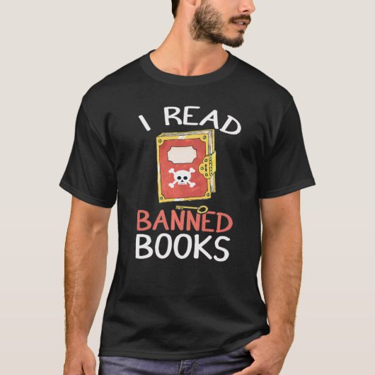 Book   I Read Banned Books Tシャツ (正面)
