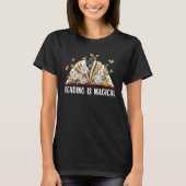 Book reading is magical tシャツ (正面)