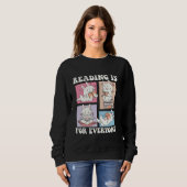 Bookish Groovy Cute Bunny Art読's for Every スウェットシャツ (正面フル)