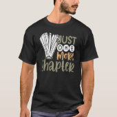 Book's 読 Just One More Chapter Reader Tシャツ (正面)