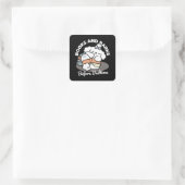 Books and Barks – Cute Sleepy Dog Reading Design スクエアシール (バッグ)