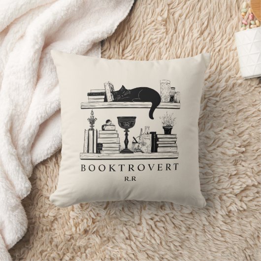 Booktrovert Book Lover's Monogrammed  クッション (ブランケット)