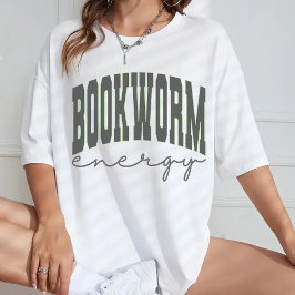 Bookworm Energy Sweatshirt、Cozy Book Club Shirt Tシャツ