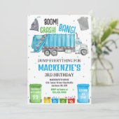 Boom Crash Bang Garbage Truck Boy Birthday Party 招待状 (スタンド正面)