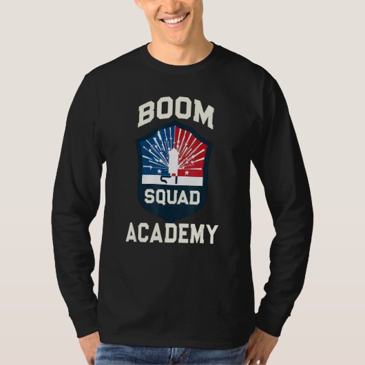 BOOM SQUAD ACADEMY Fireworks Little Firecracker Bo Tシャツ (正面)