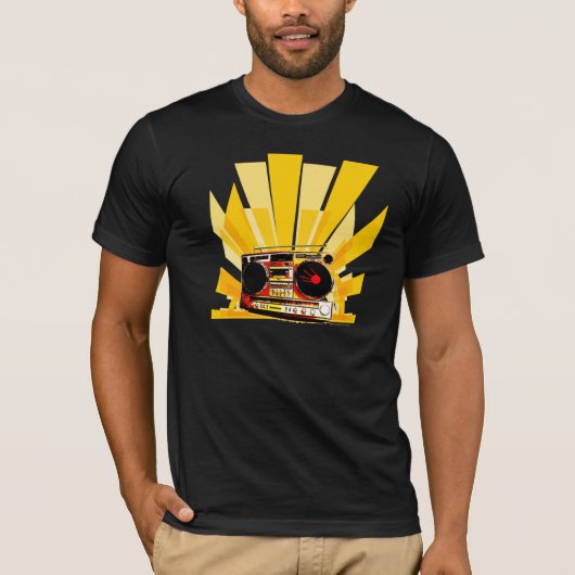Boomboxのグラフィック Tシャツ (正面)
