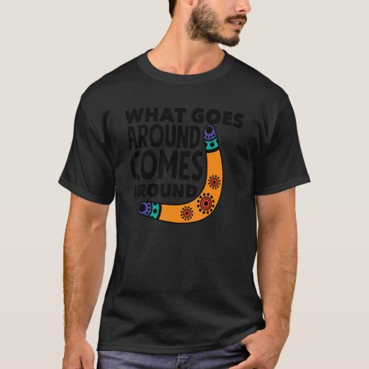 Boomerang Graphic Boomerang Player Boomerang Throw Tシャツ (正面)