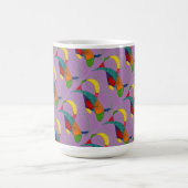 "Boomerangs on Purple Tiled"抽象デザインマグ コーヒーマグカップ (中央)