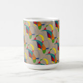 "Boomerangs on Tan Tiled"抽象デザインMug コーヒーマグカップ (中央)