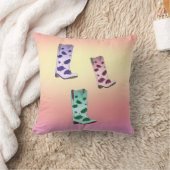 Boot Scoot Throw Pillow クッション (ブランケット)