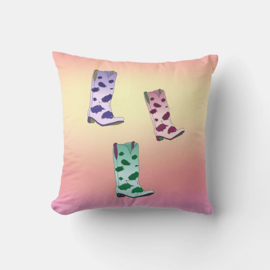 Boot Scoot Throw Pillow クッション (正面)