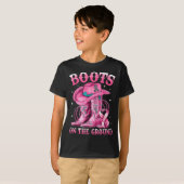 Boots On The Ground Cowgirl Western Breast Cancer  Tシャツ (正面フル)