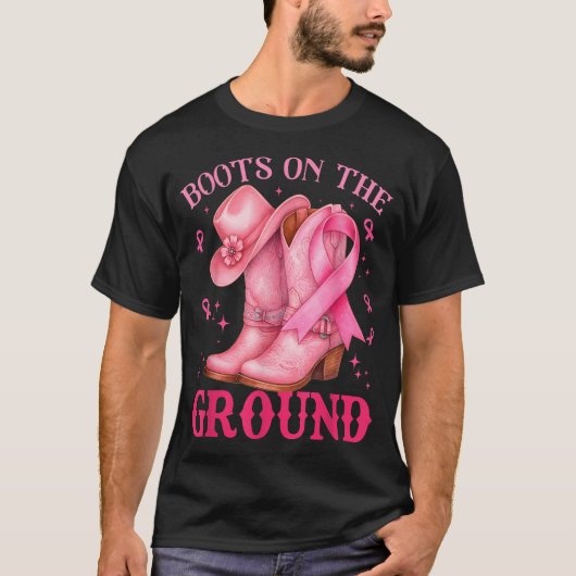 Boots On The Ground Pink Cowgirl Breast Cancer  Tシャツ (正面)