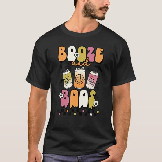 Booze And Boos Groovy Boo Crew Halloween Costume Tシャツ (正面)