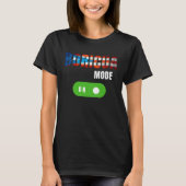 Boricua mode is on boricua pride tシャツ (正面)