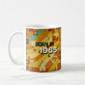 Born in 1965 Name Mug - 60s Retro Geometric Design コーヒーマグカップ (左)