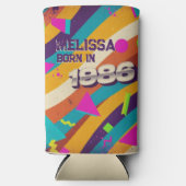 Born in 1986 - Retro 80s Neon Geometric Name スリム缶クーラー (正面)