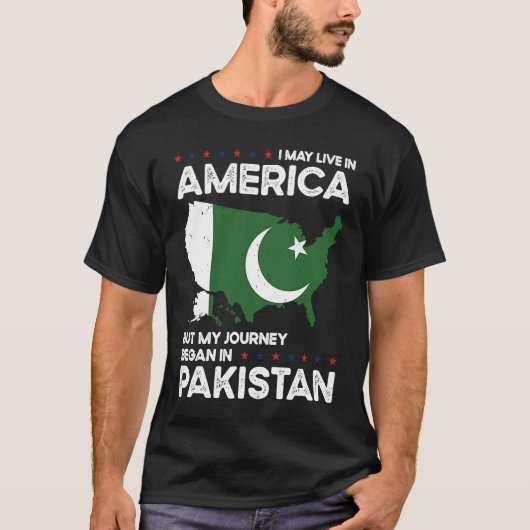 Born Pakistani Pakistan American USA Citizenship   Tシャツ (正面)