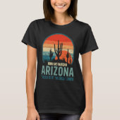 Born & Raised In Arizona State Of The Great Canyon Tシャツ (正面)
