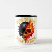 Born to Ride Flaming Skull Helmet ツートーンマグカップ (中央)