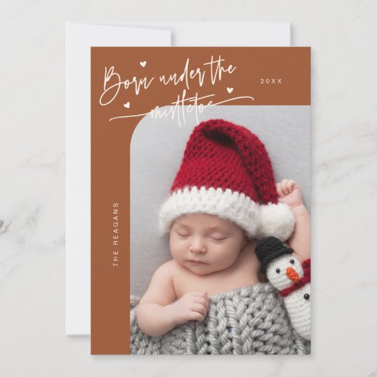 Born Under Mistletoe Terracotta Birth Announcement 案内状 (正面)