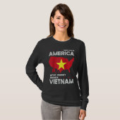 Born Vietnamese Vietnam American USA Citizenship R Tシャツ (正面フル)