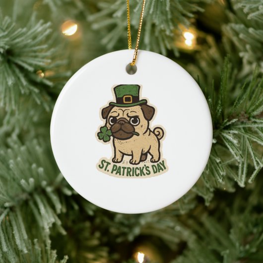 Boss Pug Leprechaun Hat St.Patrick's Day セラミックオーナメント (ツリー)