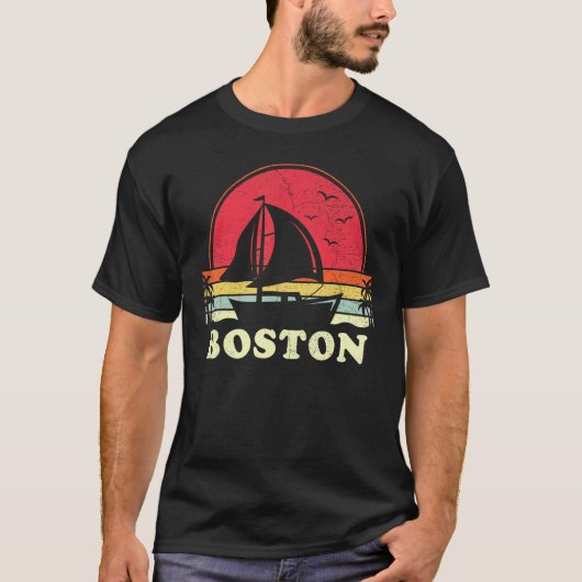 Boston Massachusetts Sail Boat Boating Captain Sai Tシャツ (正面)