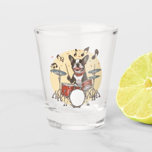 Boston Terrier Dog Playing Drums ショットグラス (正面)