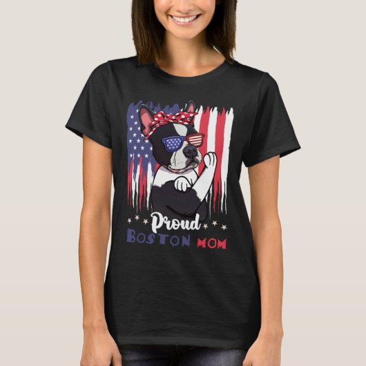 Boston Terrier Dog With Sunglasses American Flag Tシャツ (正面)