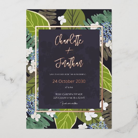 Botanical Leaf and Hydrangea Petals Save The Date 箔招待状 (正面)